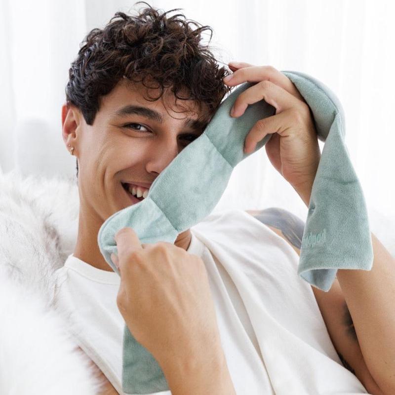 Komfy Sleep Mask - The Weighted Blanket For Your Eyes